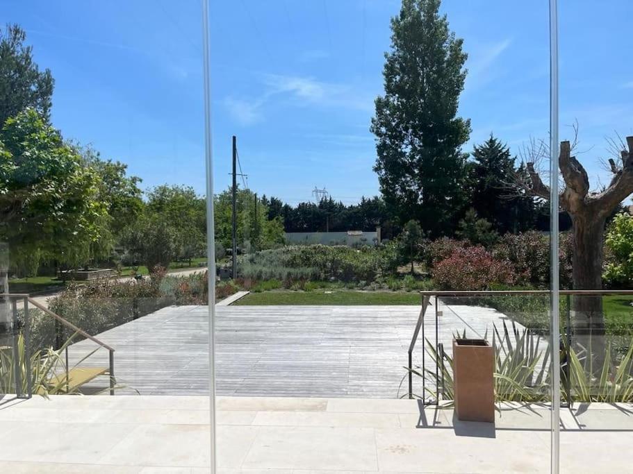 Villa Des Jacinthes Tarascon Exterior photo