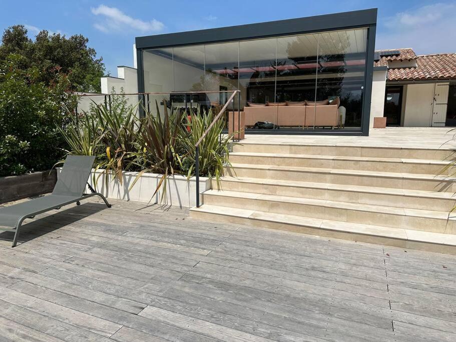 Villa Des Jacinthes Tarascon Exterior photo