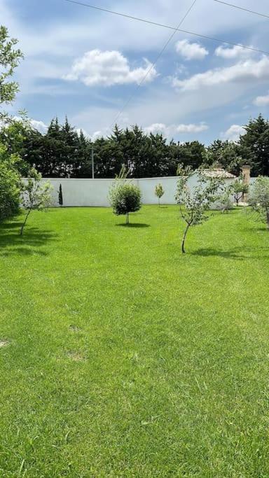 Villa Des Jacinthes Tarascon Exterior photo