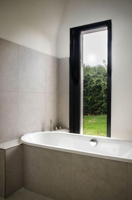 Villa Des Jacinthes Tarascon Exterior photo