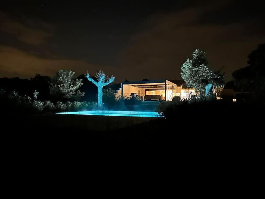 Villa Des Jacinthes Tarascon Exterior photo